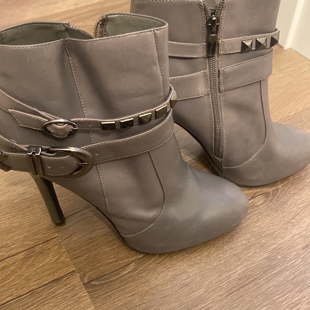 BCBGENERATION booties - Picture 3 of 7